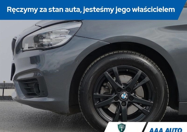 BMW Seria 2 cena 56500 przebieg: 157688, rok produkcji 2017 z Szubin małe 301